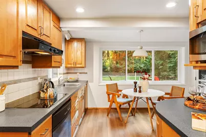 11002 Kulshan Road, Edmonds, WA 98020 - Photo 13