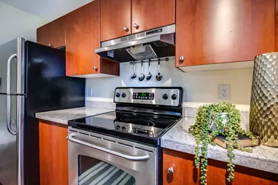12404 E Gibson Road #D101, Everett, WA 98204 - Photo 5