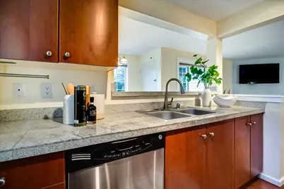12404 E Gibson Road #D101, Everett, WA 98204 - Photo 7