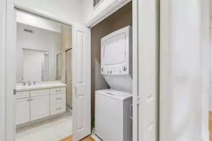 10015 NE 4th St, Bellevue, WA 98004 - Photo 7