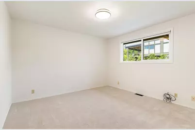 18805 94th Avenue W, Edmonds, WA 98020 - Photo 29
