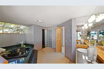 11812 Marine View Drive, Edmonds, WA 98026 - Photo 21