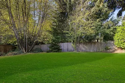 19330 52nd Avenue W, Lynnwood, WA 98036 - Photo 25