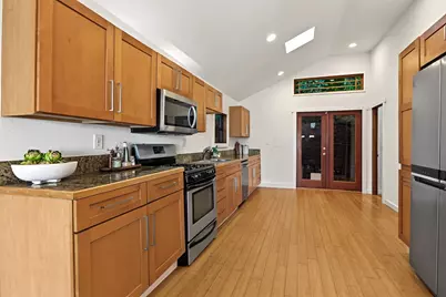 2242 Bonair Place SW, Seattle, WA 98116 - Photo 15