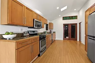 2242 Bonair Pl SW, Seattle, WA 98116 - Photo 15