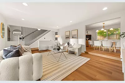 11516 Bartlett Avenue NE, Seattle, WA 98125 - Photo 5