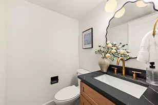 11516 Bartlett Ave NE, Seattle, WA 98125 - Photo 23