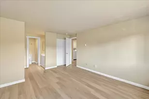 1321 S Puget Dr, Renton, WA 98055 - Photo 9