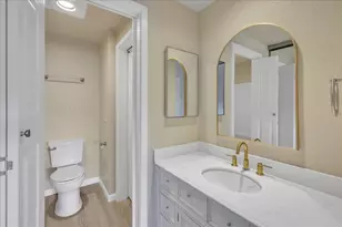 1321 S Puget Dr, Renton, WA 98055 - Photo 11