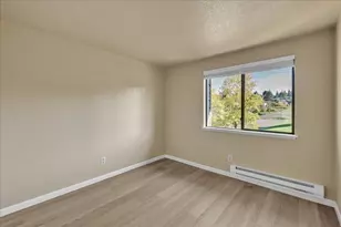 1321 S Puget Dr, Renton, WA 98055 - Photo 7