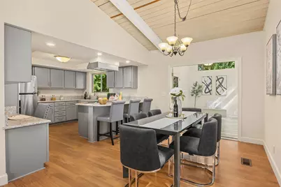 12034 206th Place SE, Issaquah, WA 98027 - Photo 5