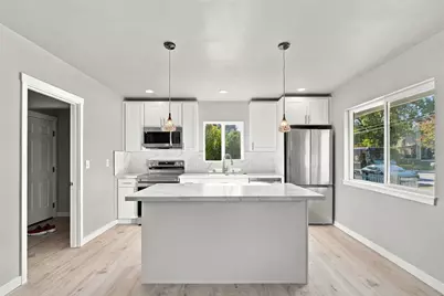 13036 56th Avenue S, Tukwila, WA 98178 - Photo 3