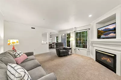 25235 SE Klahanie Boulevard #Q 102, Sammamish, WA 98029 - Photo 3