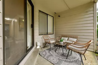 12515 NE 116th Street #B11, Kirkland, WA 98034 - Photo 23