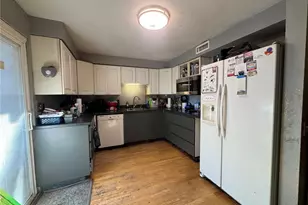 2111 SE 21st Ct, Renton, WA 98055 - Photo 3