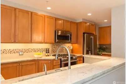 2607 Western Avenue #1003, Seattle, WA 98121 - Photo 9