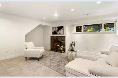 17120 NE 2nd Place, Bellevue, WA 98008 - Photo 17