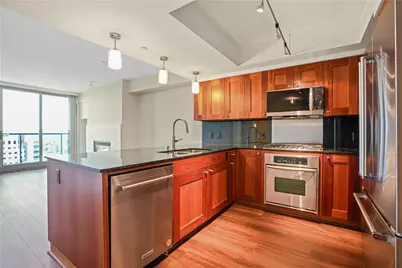 650 Bellevue Way NE #2907, Bellevue, WA 98004 - Photo 9