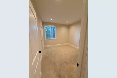 7420 SE 27th Street #B, Mercer Island, WA 98040 - Photo 11