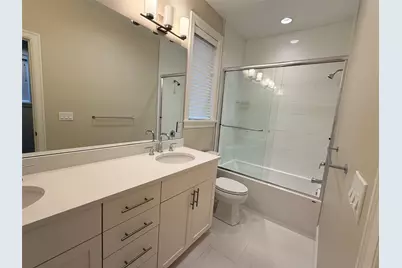 7420 SE 27th Street #B, Mercer Island, WA 98040 - Photo 13