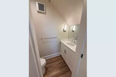 7420 SE 27th Street #B, Mercer Island, WA 98040 - Photo 5