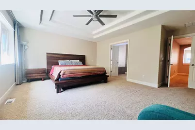 725 S 38th Court, Renton, WA 98055 - Photo 17