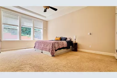 725 S 38th Court, Renton, WA 98055 - Photo 13