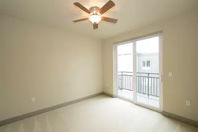 1880 25th Avenue NE #404, Issaquah, WA 98027 - Photo 9