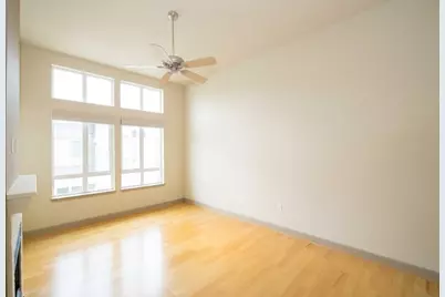 1880 25th Avenue NE #404, Issaquah, WA 98027 - Photo 7