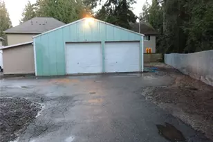 916 Bing Rd, Lynnwood, WA 98036 - Photo 1
