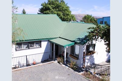 415 Banks Ave, Grand Coulee, WA 99133 - MLS 1834564 - Coldwell Banker