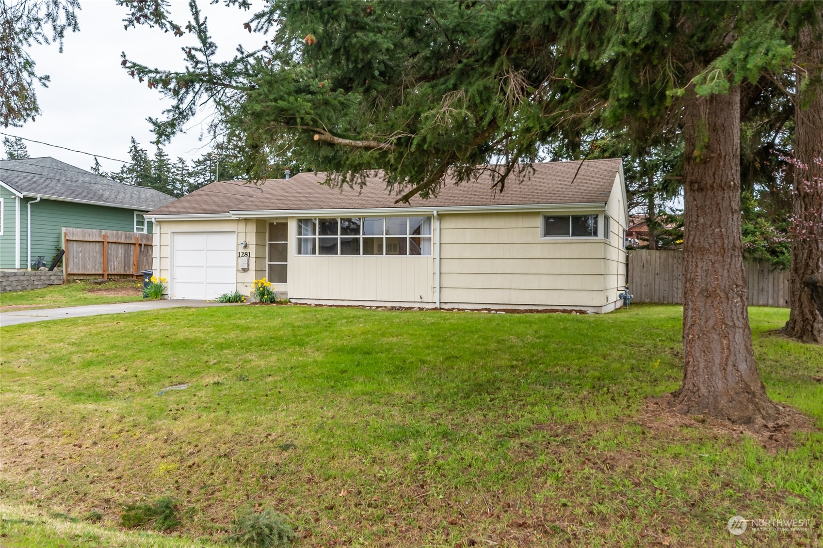 1281 NE 5th Ave, Oak Harbor, WA 98277 MLS 2050270 Coldwell Banker
