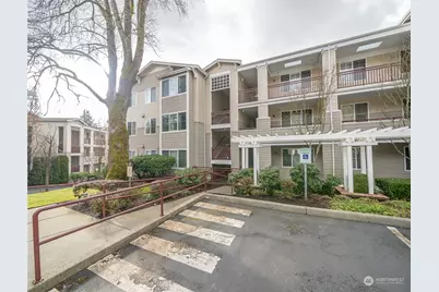 1709 134th Street SE #3, Bellevue, WA 98005 - Photo 1