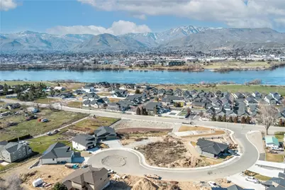 236 NW Chinook Way, East Wenatchee, WA 98802 - Photo 1