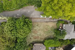 203 Highland Dr, Seattle, WA 98109 - Photo 1