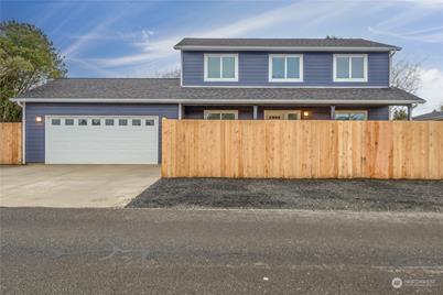 376 Ocean Shores Boulevard NW, Ocean Shores, WA 98569 - Photo 1