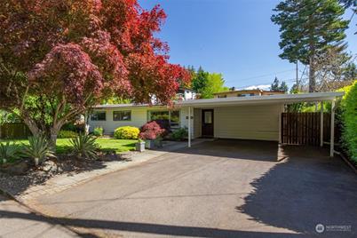 15659 SE 9th Street, Bellevue, WA 98008 - Photo 1