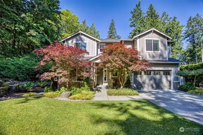 9369 Moss Lane NE, Bainbridge Island, WA 98110 - Photo 1