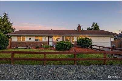 4222 125th Place NE, Marysville, WA 98271 - Photo 1