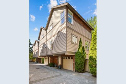 9509 Ashworth Avenue N #B, Seattle, WA 98103 - Photo 1