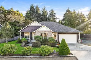 1001 Lakeview Dr, Ilwaco, WA 98624 - Photo 1