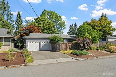 12922 SE 7th Place, Bellevue, WA 98005 - Photo 1