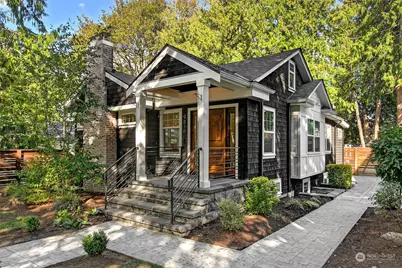 9818 Roosevelt Way NE, Seattle, WA 98115 - Photo 1