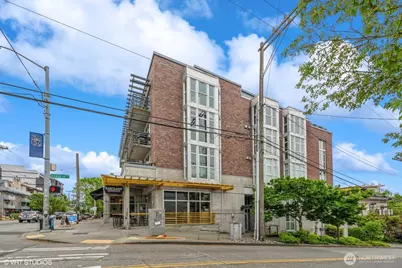 125 E Lynn St #204, Seattle, WA 98102 - Photo 1