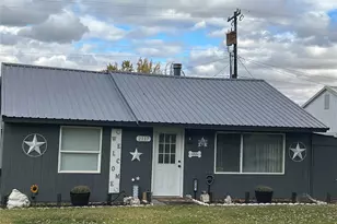 2117 Monroe Ave, Bridgeport, WA 98813 - Photo 1