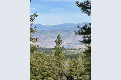 420 Hummingbird Rd, East Wenatchee, WA 98802 - Photo 1