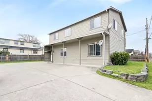 520 S Race St, Port Angeles, WA 98362 - Photo 1
