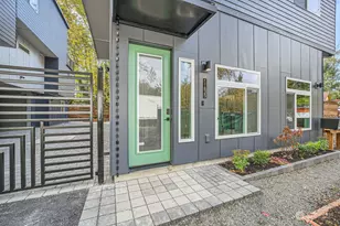 11825 59th Ave S, Seattle, WA 98178 - Photo 1