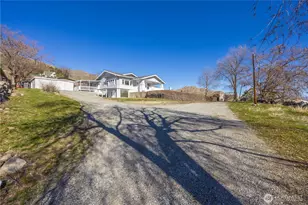 242 3rd St, Chelan Falls, WA 98817 - Photo 1