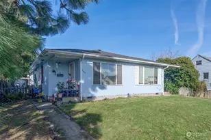 227 24th Ave, Longview, WA 98632 - Photo 1